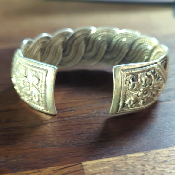 Braided silver cuff bracelet - Picture 4 of 13